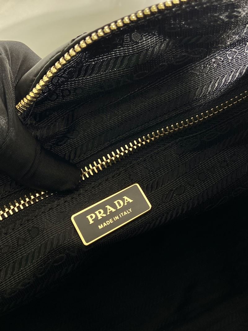 Pra*a tote bags